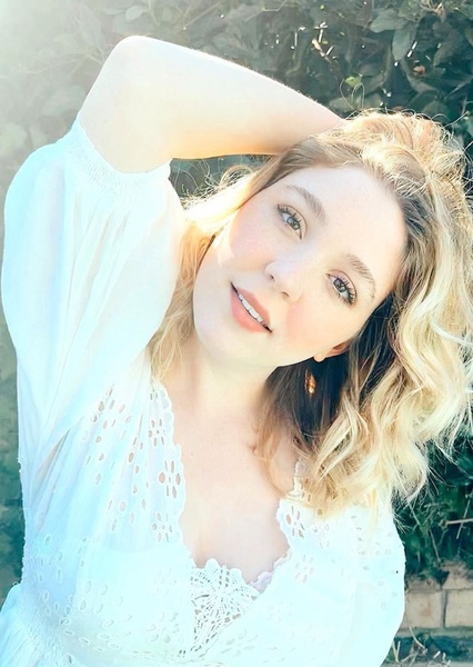 Cozi Zuehlsdorff photo