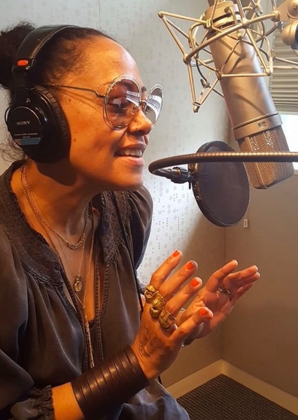 Cree Summer photo