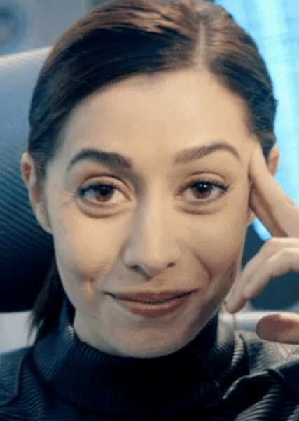 Cristin Milioti photo