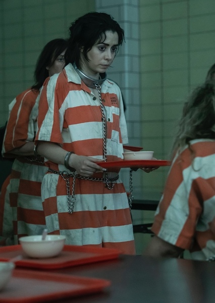 Cristin Milioti photo