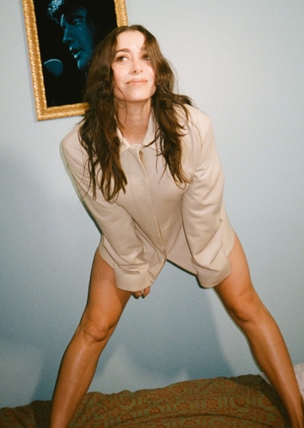 Cristin Milioti photo
