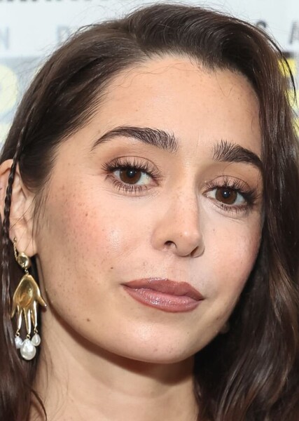 Cristin Milioti photo