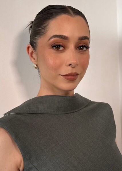 Cristin Milioti photo