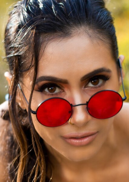 Cristina Vee
