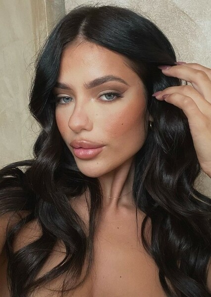 Crystal Bellotti photo