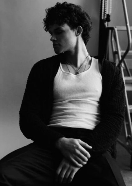 Curran Walters photo