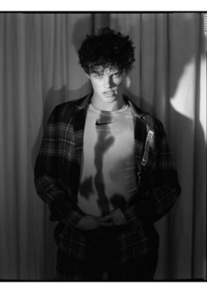 Curran Walters photo