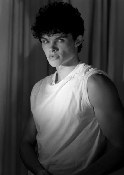 Curran Walters photo
