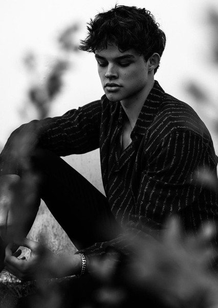 Curran Walters photo
