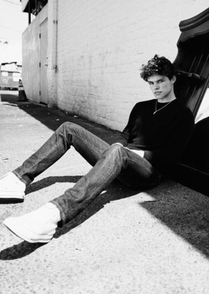 Curran Walters photo