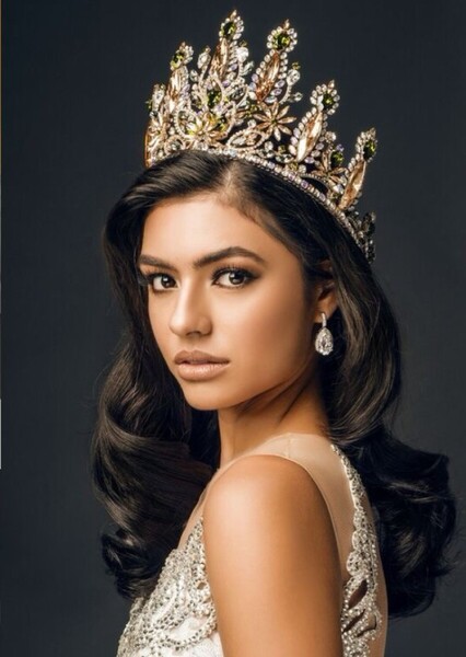 Cynthia Thomalla photo