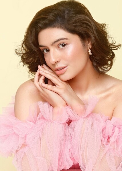Cynthia Thomalla photo