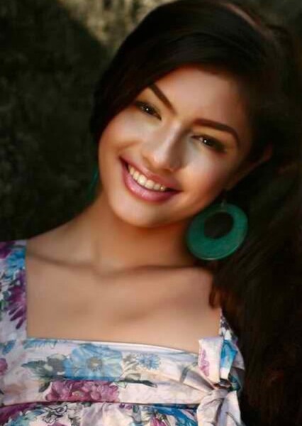 Cynthia Thomalla photo