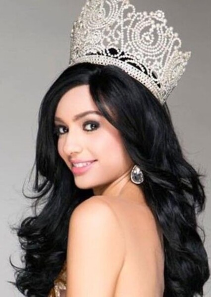 Cynthia Thomalla photo