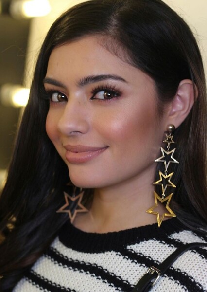 Cynthia Thomalla photo