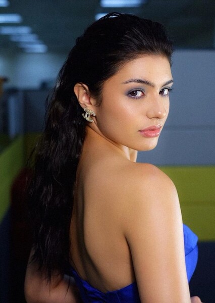 Cynthia Thomalla photo