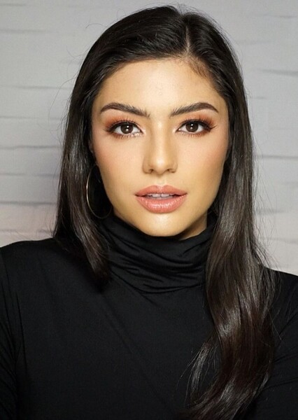 Cynthia Thomalla photo