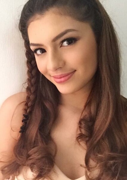 Cynthia Thomalla photo
