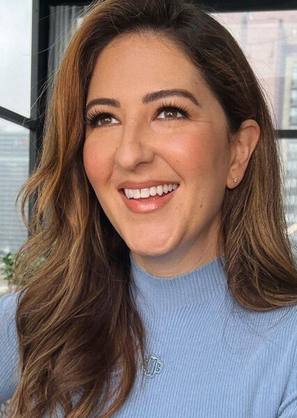 D'Arcy Carden photo