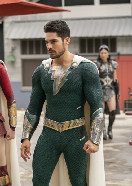 D.J. Cotrona photo
