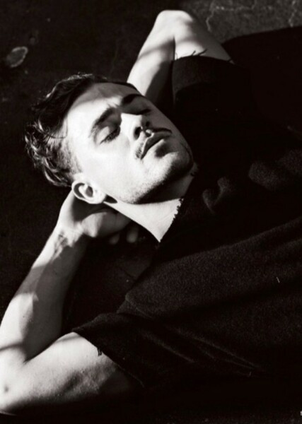 Dacre Montgomery photo