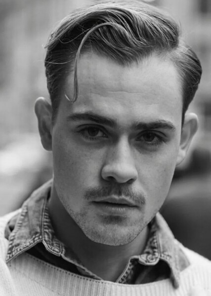 Dacre Montgomery photo