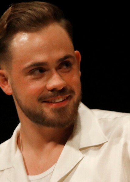 Dacre Montgomery photo