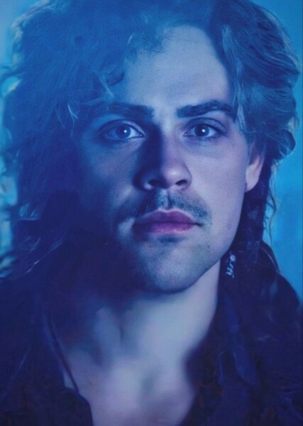 Dacre Montgomery photo