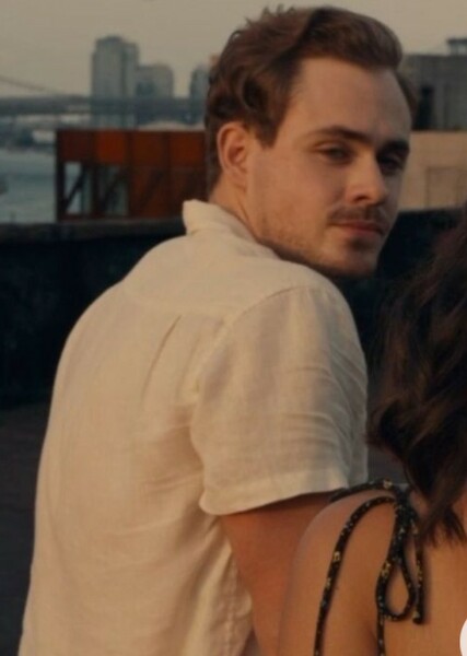 Dacre Montgomery photo