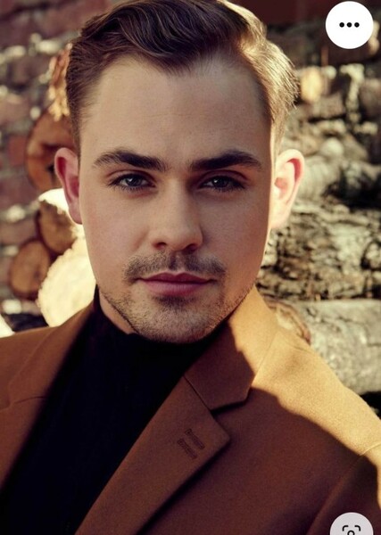 Dacre Montgomery photo