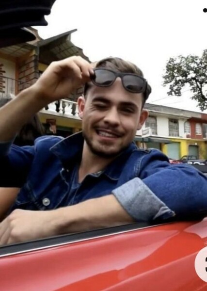 Dacre Montgomery photo