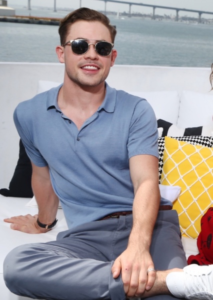 Dacre Montgomery photo