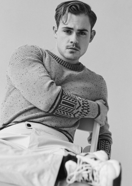 Dacre Montgomery photo