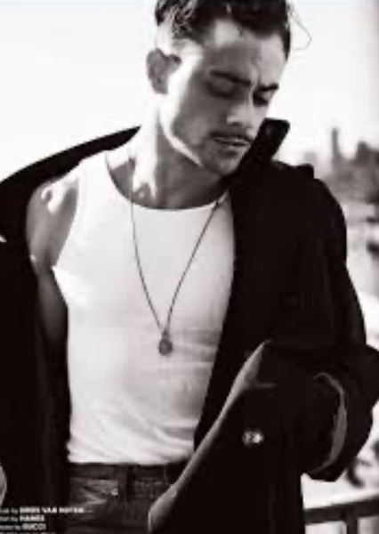 Dacre Montgomery photo