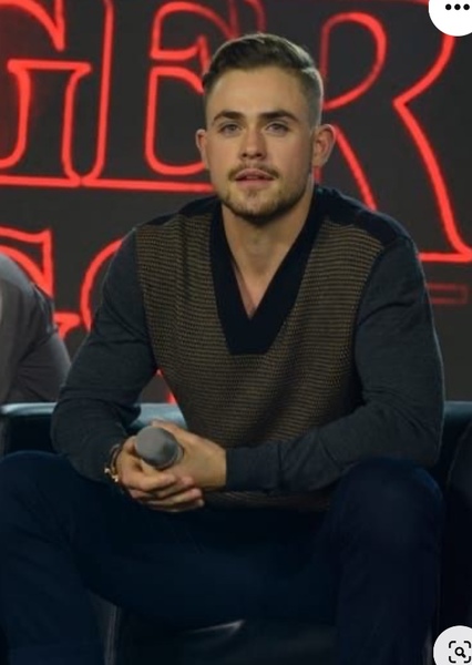 Dacre Montgomery photo