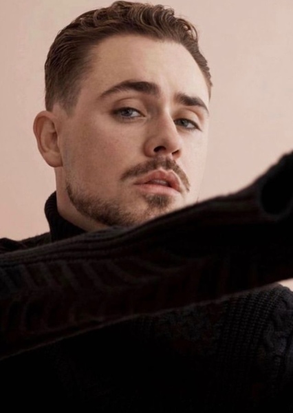 Dacre Montgomery photo