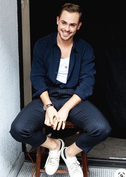 Dacre Montgomery photo