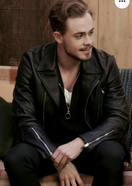 Dacre Montgomery photo