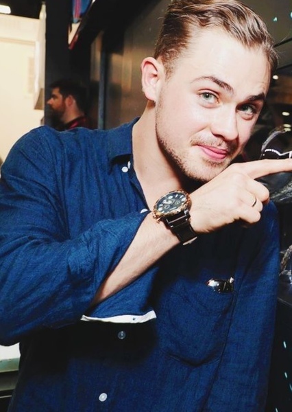Dacre Montgomery photo