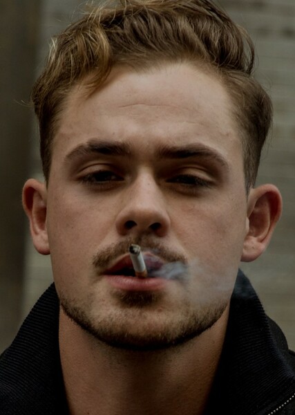 Dacre Montgomery photo