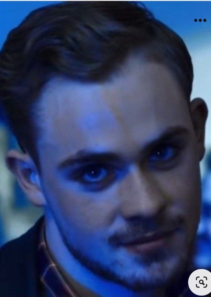 Dacre Montgomery photo