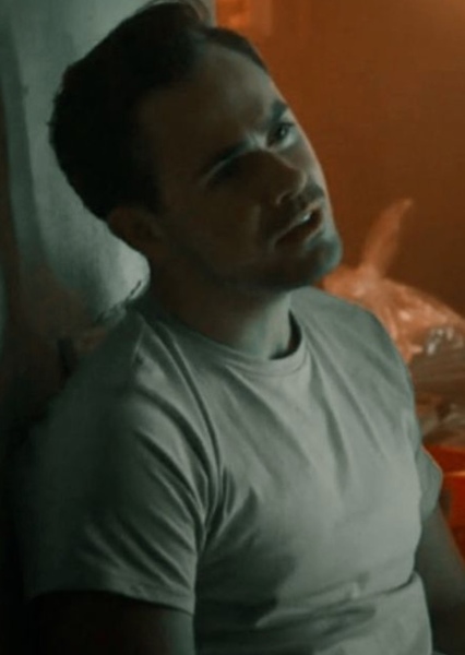 Dacre Montgomery photo