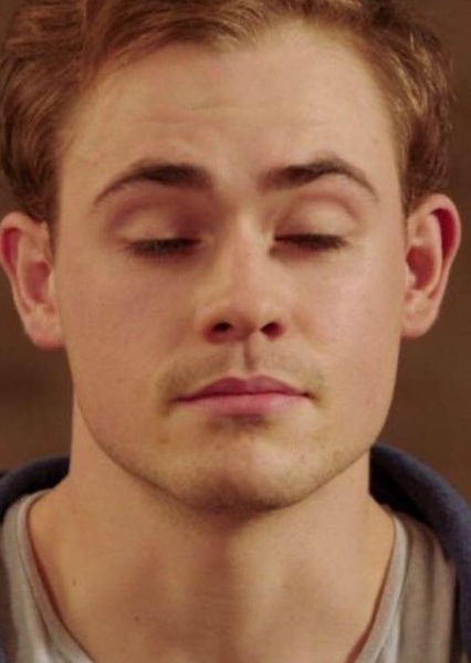 Dacre Montgomery photo