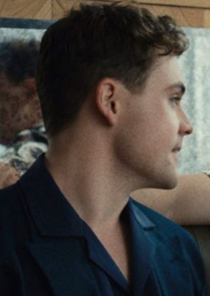 Dacre Montgomery photo