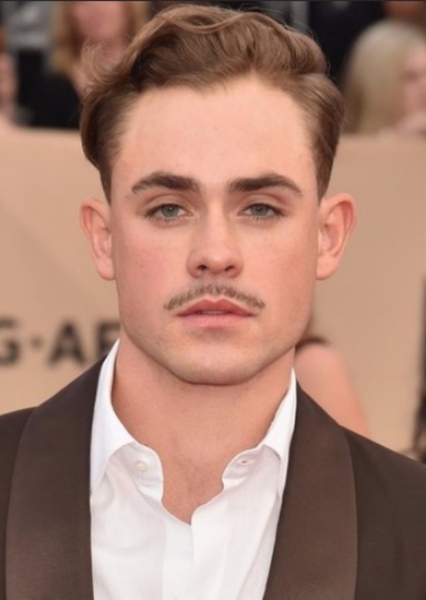 Dacre Montgomery photo