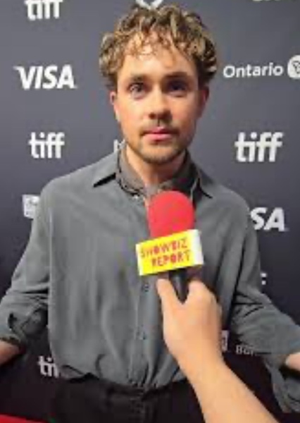Dacre Montgomery photo