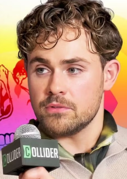 Dacre Montgomery photo