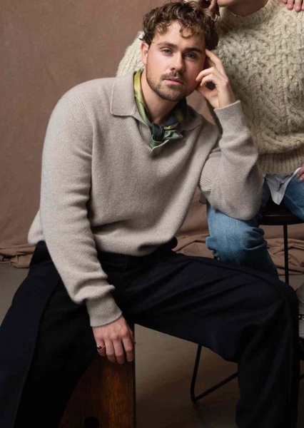 Dacre Montgomery photo