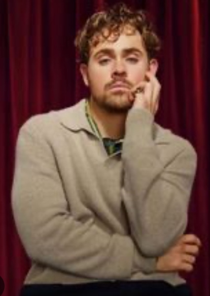 Dacre Montgomery photo