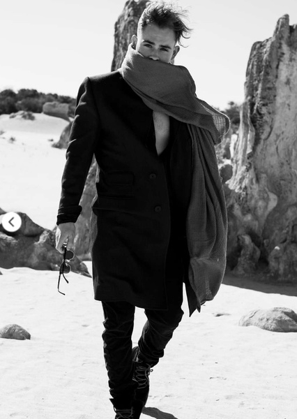 Dacre Montgomery photo